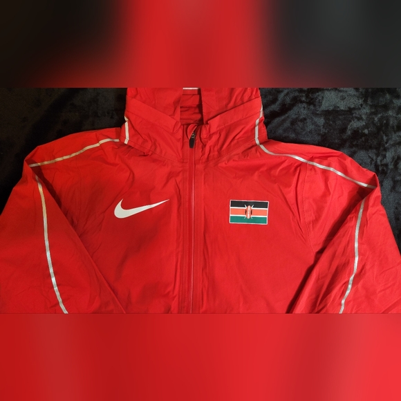 Nike Pro Elite Hypershield Storm Jacket Kenya Track & Field 801543-611 Women S - Picture 4 of 12